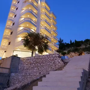 Sky Way Skk Luxury Apartahotel